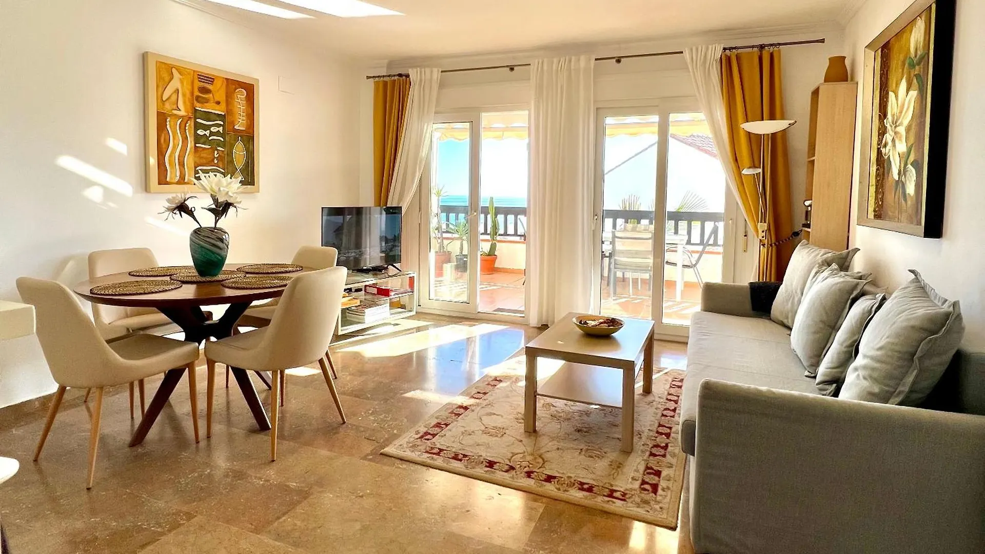 Beachfront Penthouse Apartment With Large Terrace And Breathtaking Sea Views Close To Marbella Spain Sitio de Calahonda