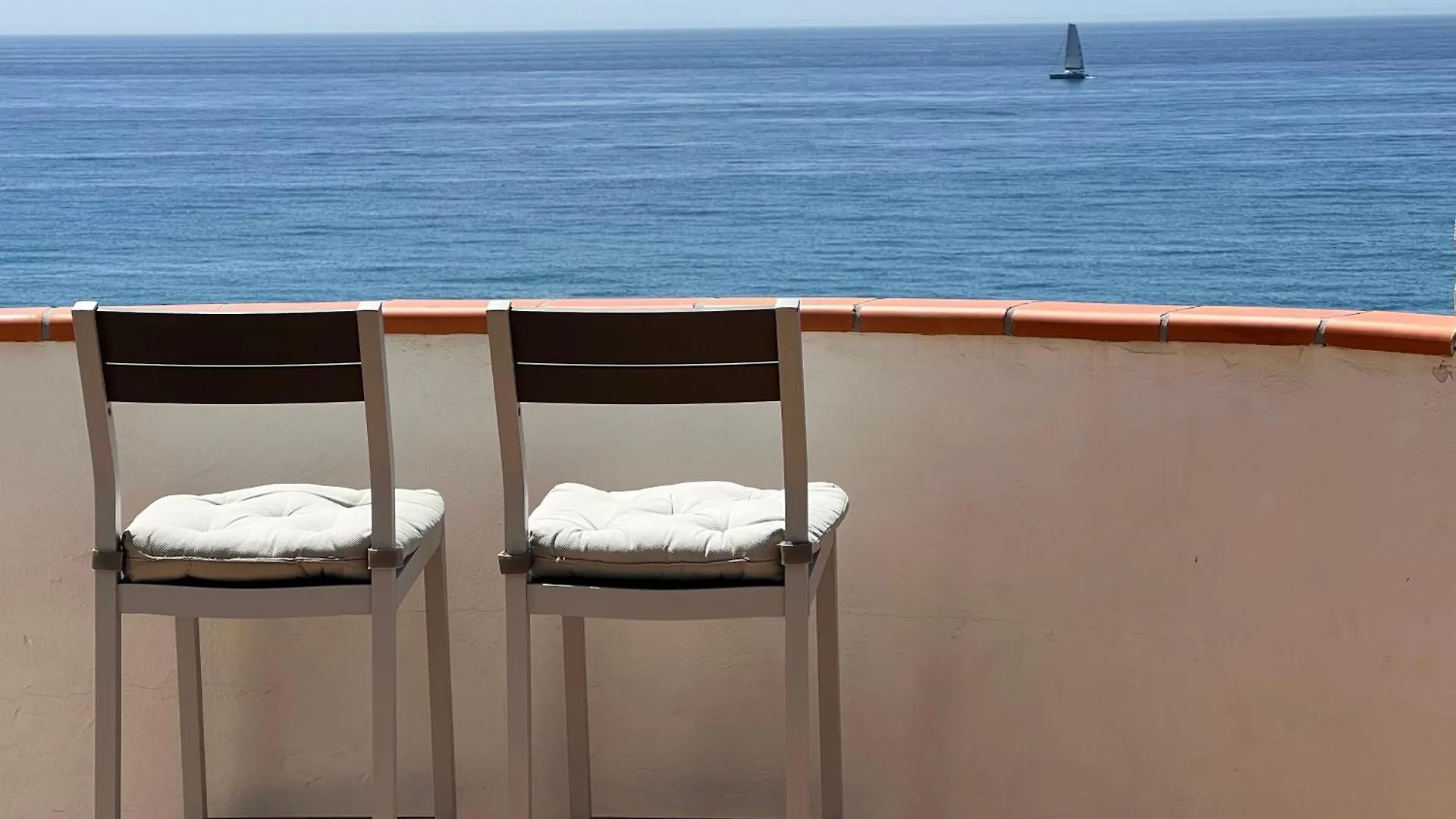 Beachfront Penthouse Apartment With Large Terrace And Breathtaking Sea Views Close To Marbella Spain Sitio de Calahonda