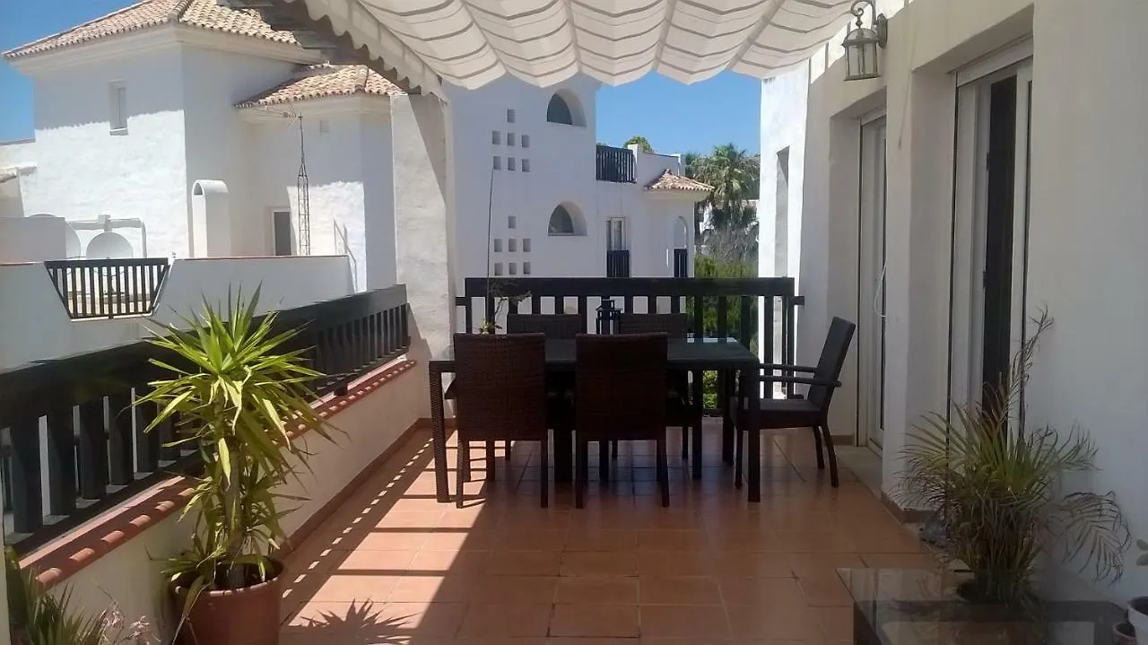 Beachfront Penthouse Apartment With Large Terrace And Breathtaking Sea Views Close To Marbella Spain Sitio de Calahonda 0*,  Spanje